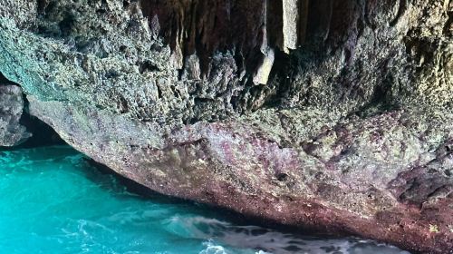 Boracay: Puka Beach & Laurel Island & Coral Garden 1-day tour – Includes snorkeling & BBQ lunch