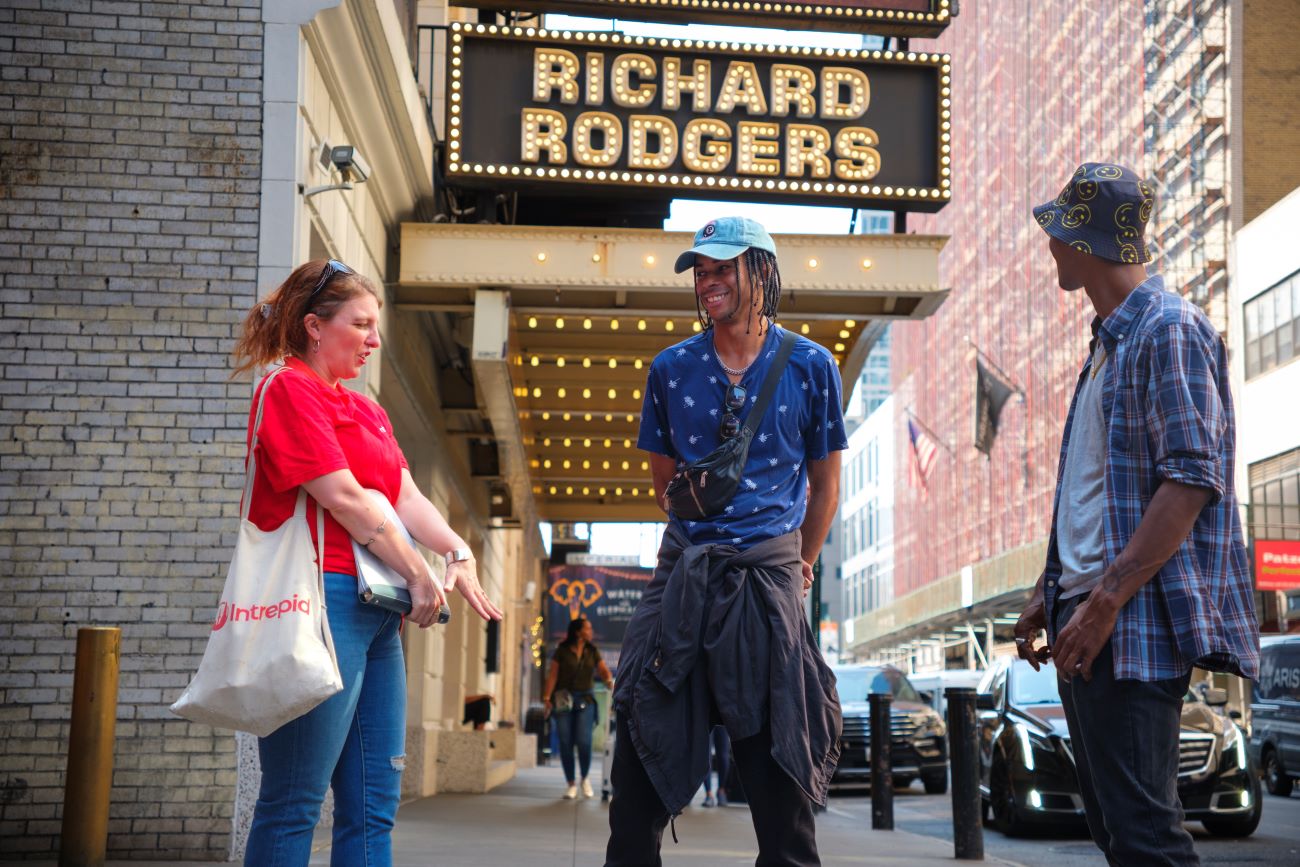 New York: Broadway Behind the Scenes Experience