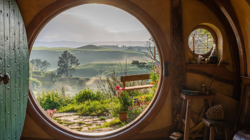 Hobbiton™ movie set tours + glowworm caves 1-day tour