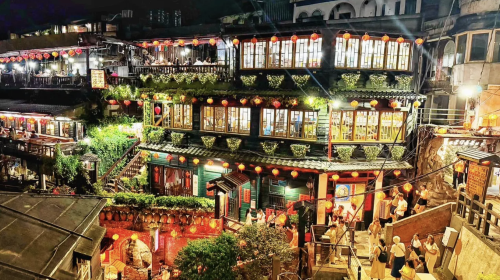 Taipei: Yehliu, Jiufen, Shifen 1-day Tour with Shared Transfer (City Pickup) Day Tours