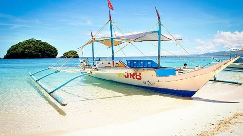 Boracay: Crystal Cove Island & Puka Beach 1-day tour – with BBQ lunch & Snorkeling