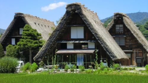 World Heritage Day Tour – Explore Shirakawa-go and Gokayama Thatched Villages with Nohi Bus