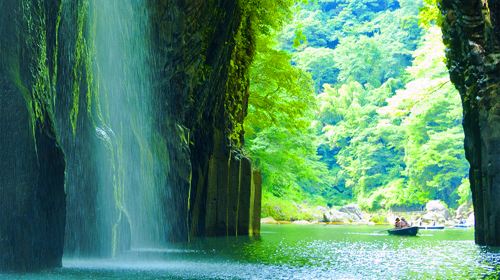 Kyushu Miyazaki Kamishikimi Kumanoimasu Shrine + Takachiho Gorge with boat ride experience + Amanoiwato Shrine