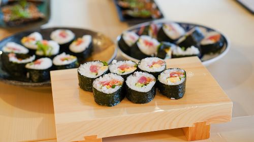Tokyo Washoku 4-hour Cooking Class: From Market to Table