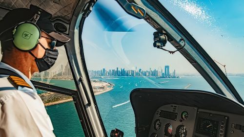 Dubai: 12-minute helicopter sightseeing flight from Palm Island