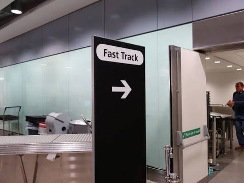 Hanoi Noi Bai Airport Fast Track