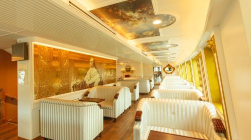 Hakone Sightseeing Cruise