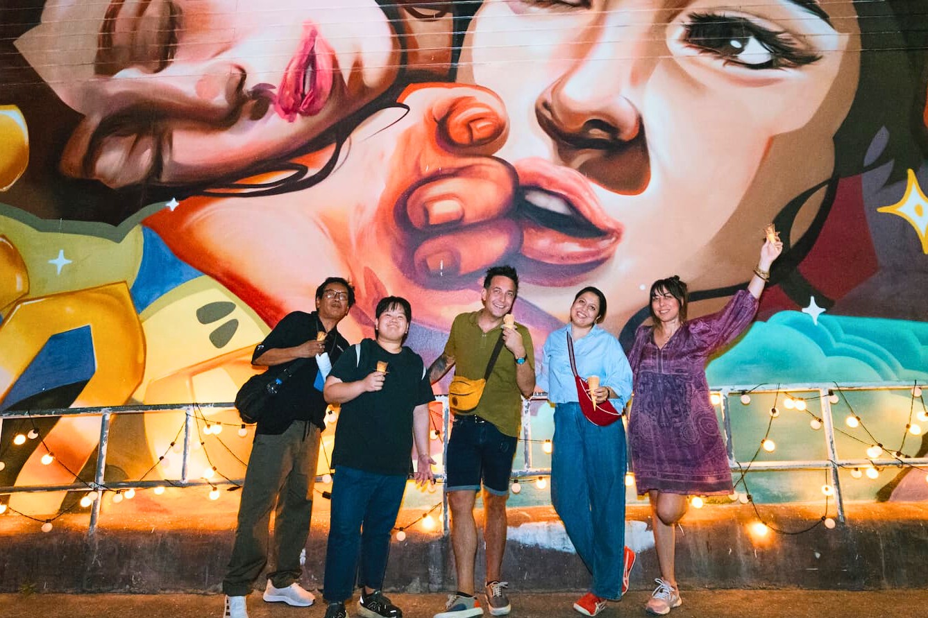 Bangkok Street Food and Night Lights by Tuk Tuk