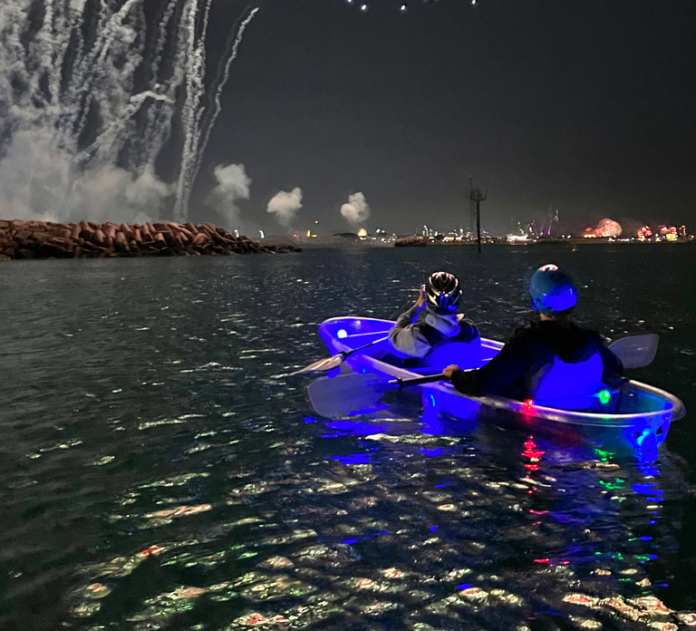 Dubai: Night Kayaking Tour