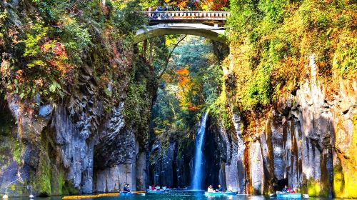 Miyazaki & Kumamoto 1-Day Tour: Ama-Iwato Shrine & Takachiho Gorge (Free Shuttle)