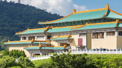 Taipei Palace Museum Guided Tour: Available in Chinese/English/Japanese