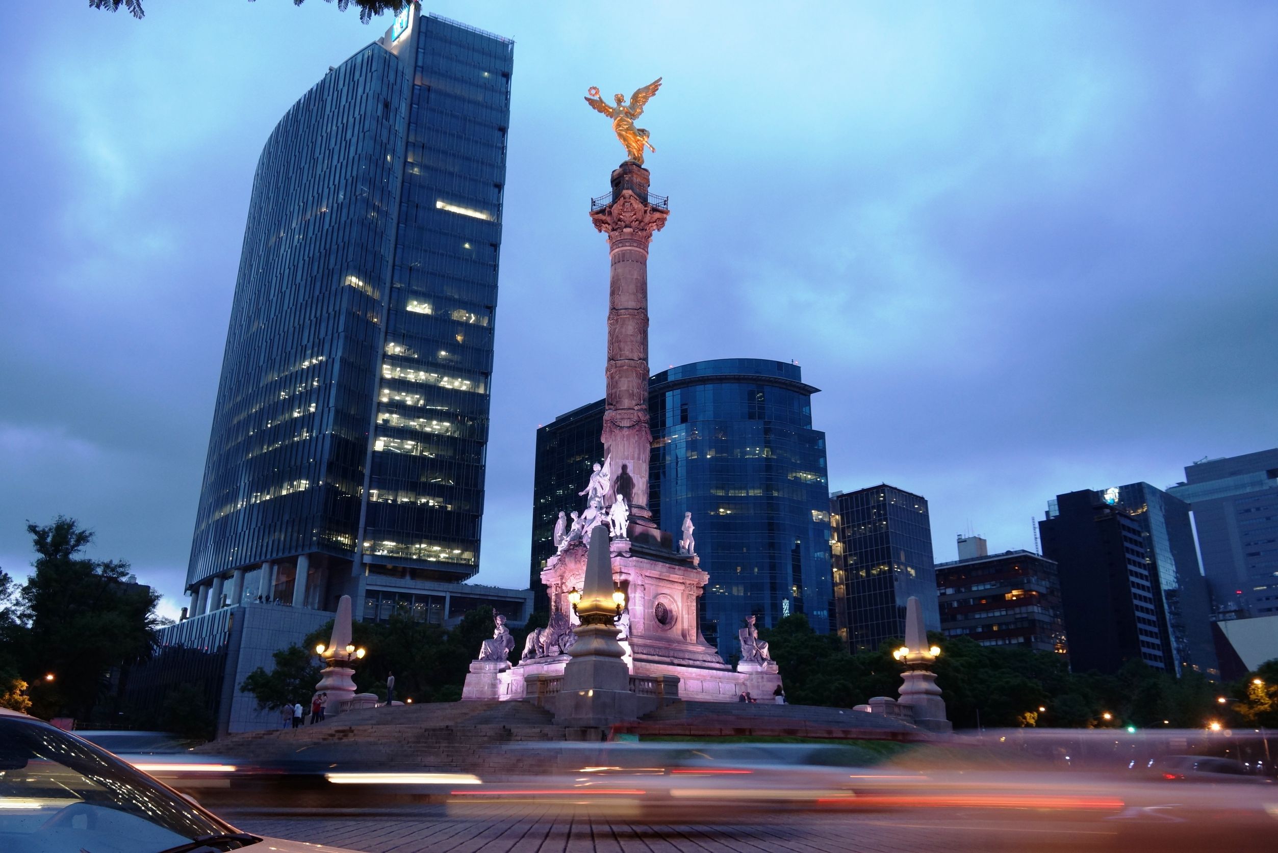 Capital Bus Mexico City Night Tour
