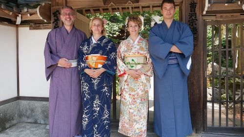 Kimono and Tea Ceremony in Miyajima
