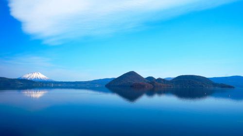 Lake Toya, shared tour Jigokudani, and Bear Farm one-day tour [ Depart from Sapporo, Hokkaido] Day Tours