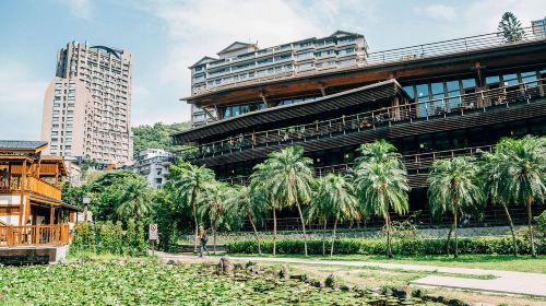 Taipei: Yangmingshan & Beitou Full-Day Tour