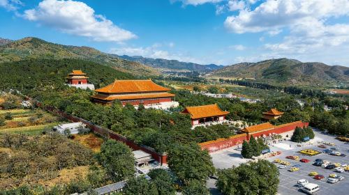 Beijing Private Historical Expedition: Summer Palace, Sacred Way and Ming Tombs