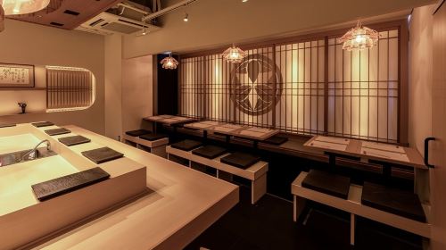 [Sushi Yamaken Shinjuku East Exit Branch] Top Pick Sushi Package Voucher - Choose One of Two Options