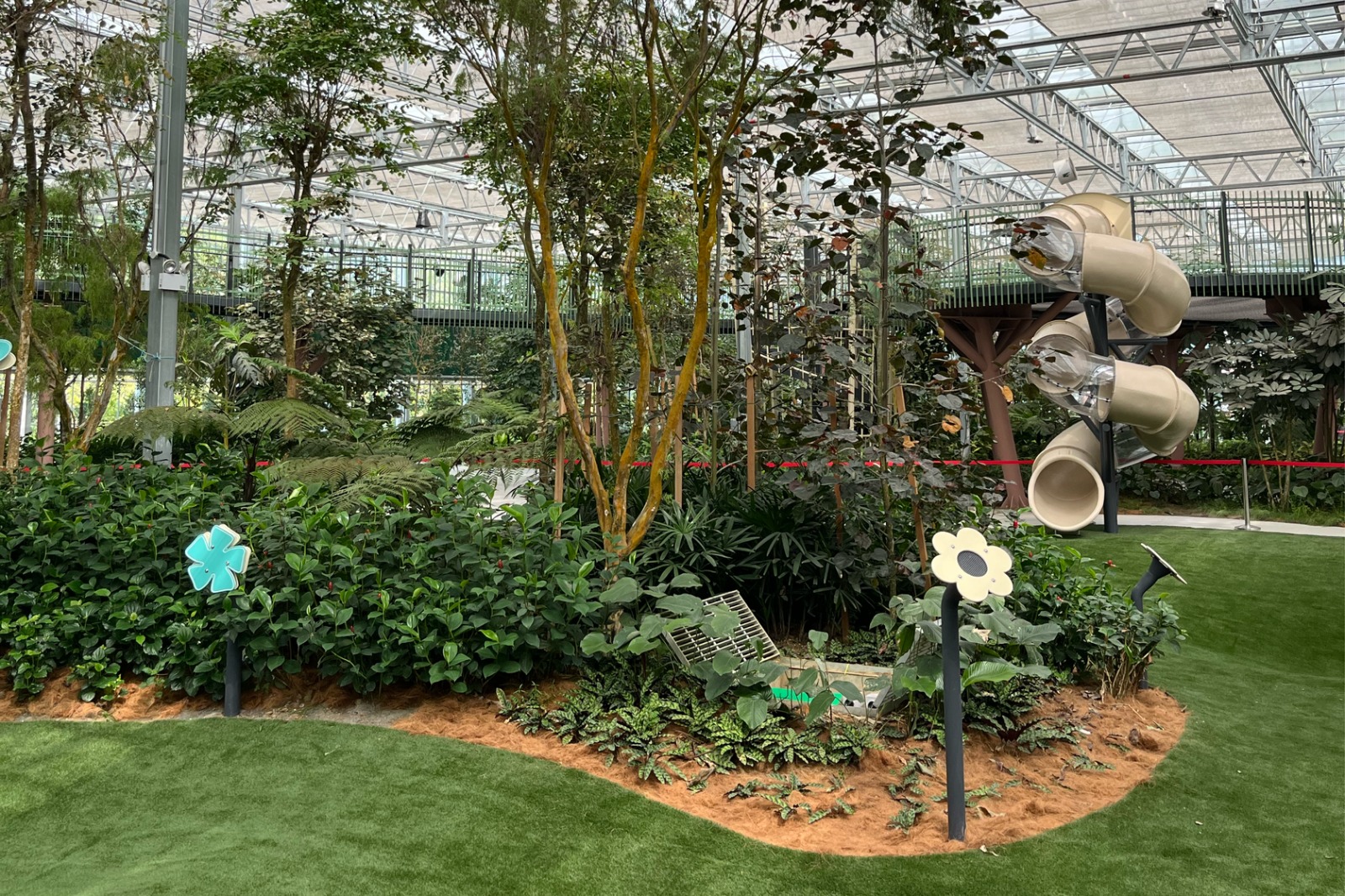 Eufloria Gardens & Sculpture Park