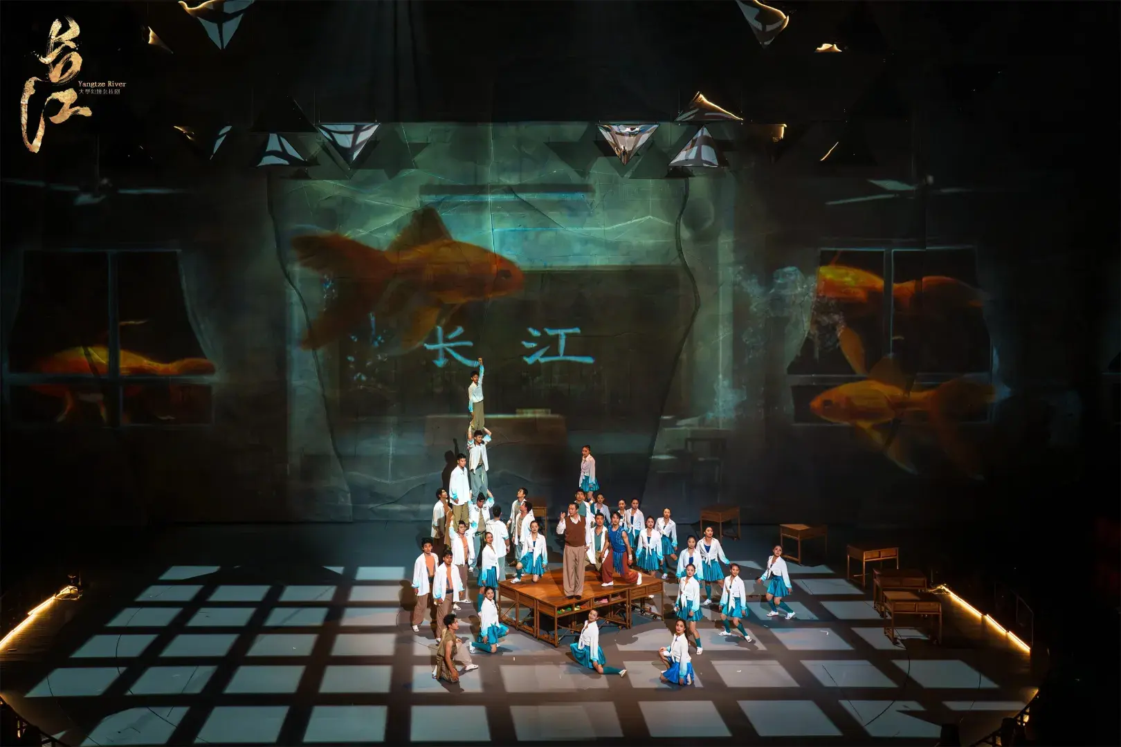Chongqing  Changjiang River cyber city BEST SHOW  Acrobatic Performance