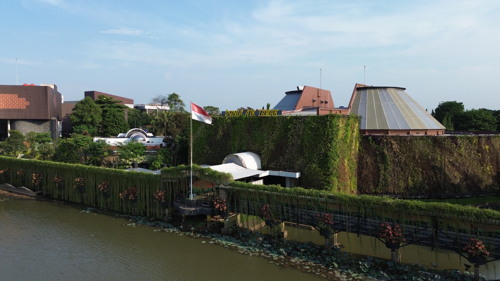Jagat Satwa Nusantara - Dunia Air Tawar