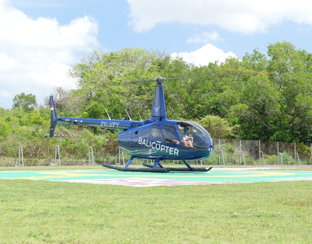 Bali: Scenic Helicopter Flight Over Coastline & Landmarks