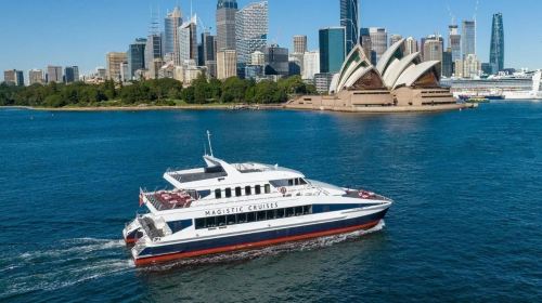 Sydney Harbour Magistic/360° panoramic glass/Showboat dance dinner cruise (dance show/buffet lunch/luxury dinner optional) Transport Passes