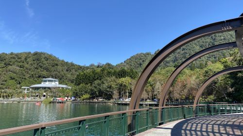 One-way shuttle from Sun Moon Lake to Taipei – Departing from Sun Moon Lake