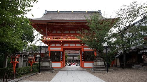 Highlights & Hidden Gems With Locals: Best of Kyoto Private Tour Day Tours