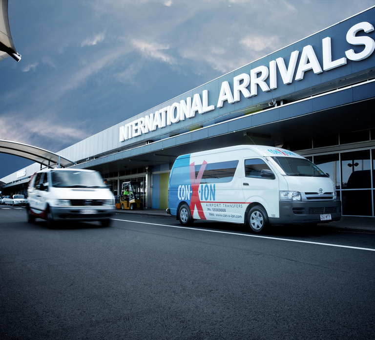 Brisbane Airport: Shared Transfer to Gold Coast