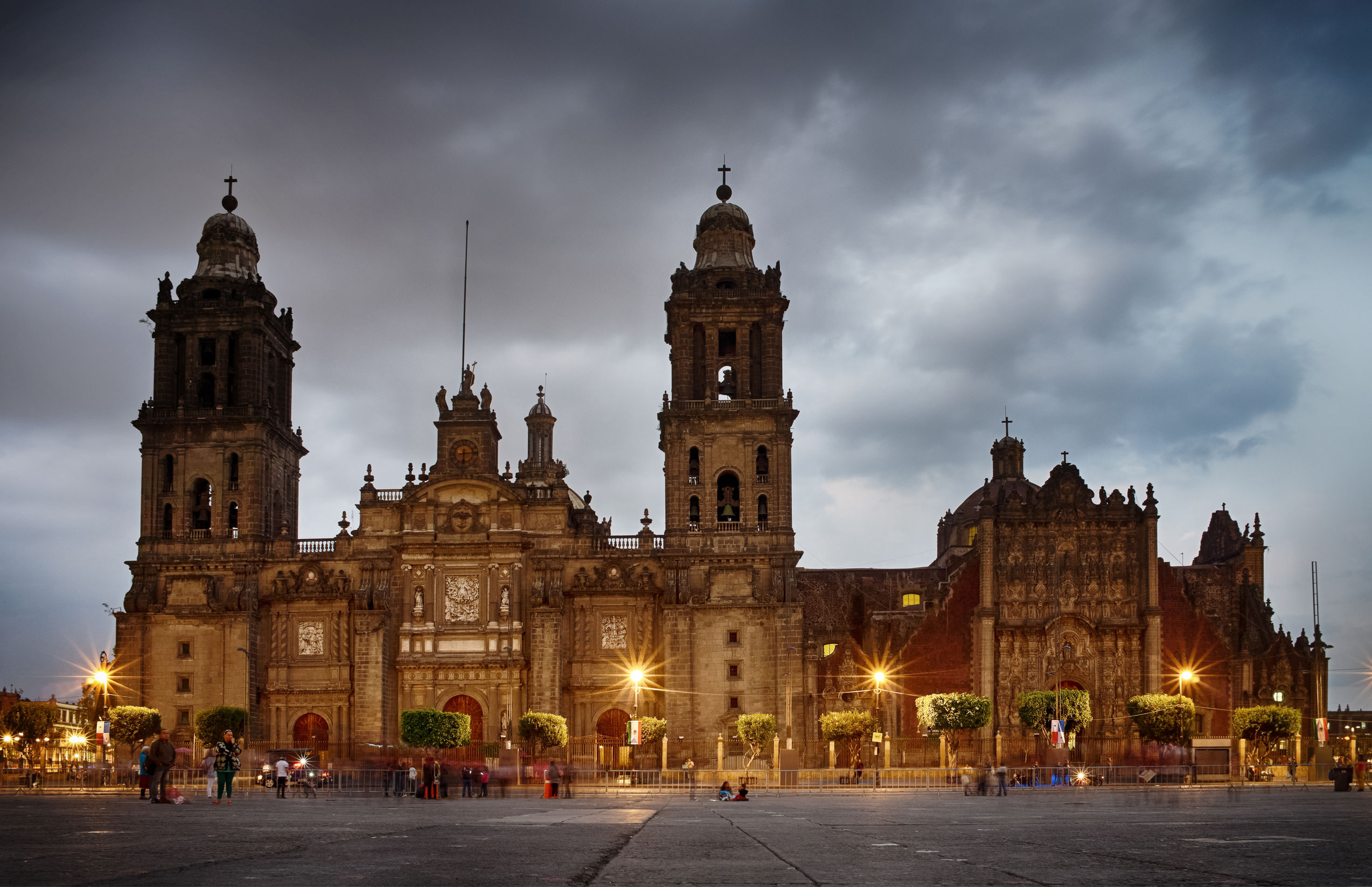 Capital Bus Mexico City Night Tour