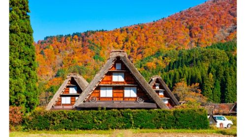 Shirakawago and Gokayama Bus Tour by Nohi Bus Day Tours