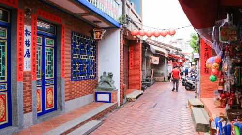 Taichung private car tour – Taichung city attractions, Lukang Old Street