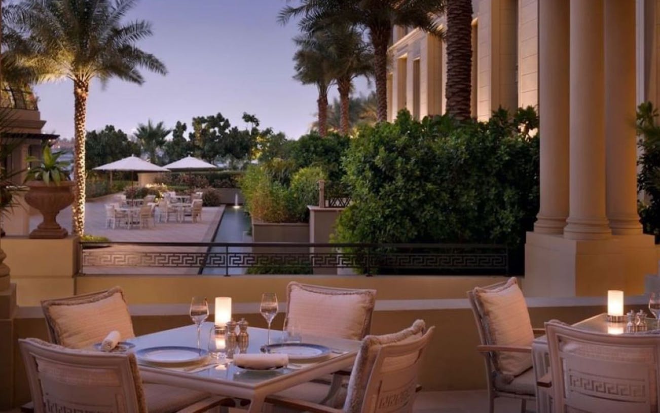 Palazzo Versace Dubai: 3-Course Italian Set Menu Dining Experience with Soft Drinks and Valet Parking