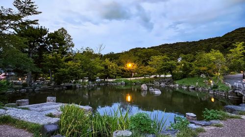 Kyoto: Gion Night Walking Tour with Local Guide