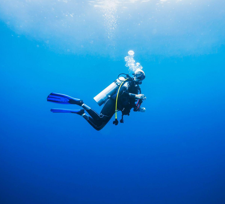 Dubai: VIP Private Scuba Dive with Free Hotel Transfer
