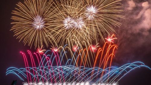 Hakone Lake Ashi & Atami Fireworks Festival Day Tour from Tokyo – Small Group Max 9