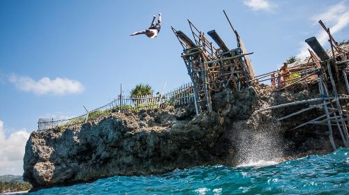 Boracay Island Hopping – Crystal Cove Island & Magic Island Day Tour – Includes BBQ Lunch & Snorkeling