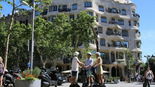 Barcelona: Gaudí Segway Tour