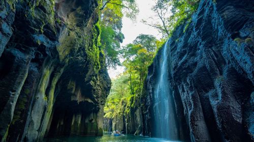 Kyushu Kumamoto Castle, Takachiho Gorge one-day tour Day Tours