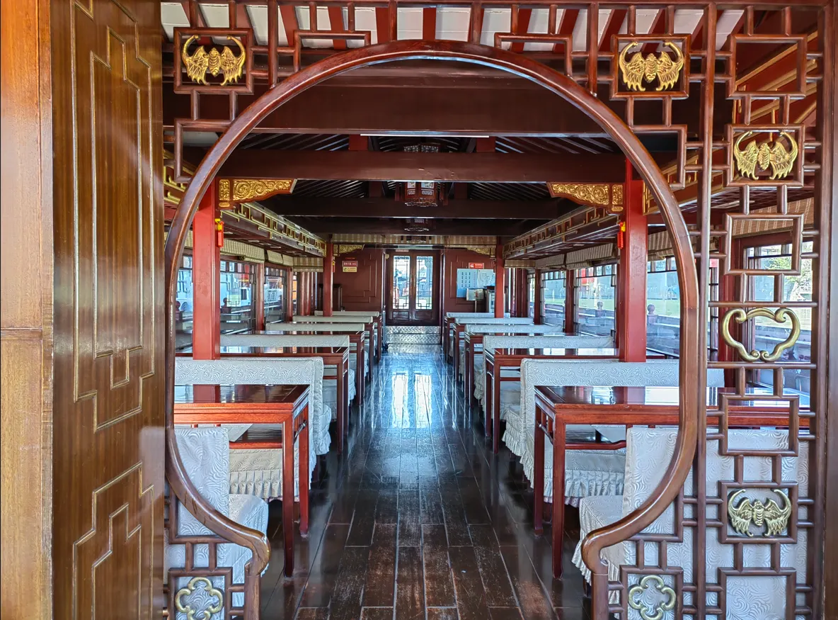Nanjing Night Cruise on Outer Qinhuai River