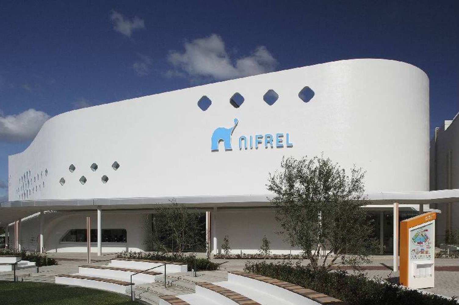 Nifrel Interactive Aquazoo