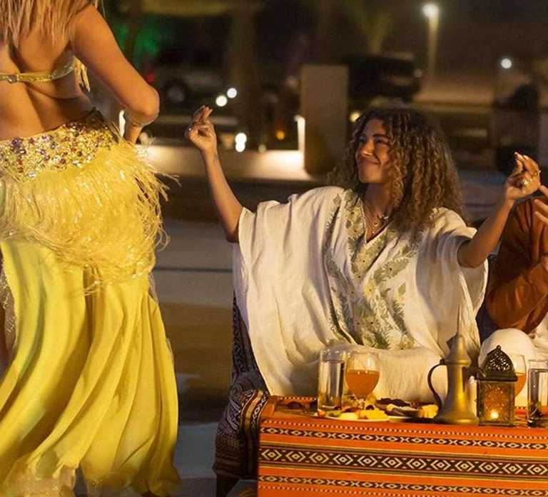 Dubai: Dune Bashing, Camel, Sandboarding, BBQ & Live Shows