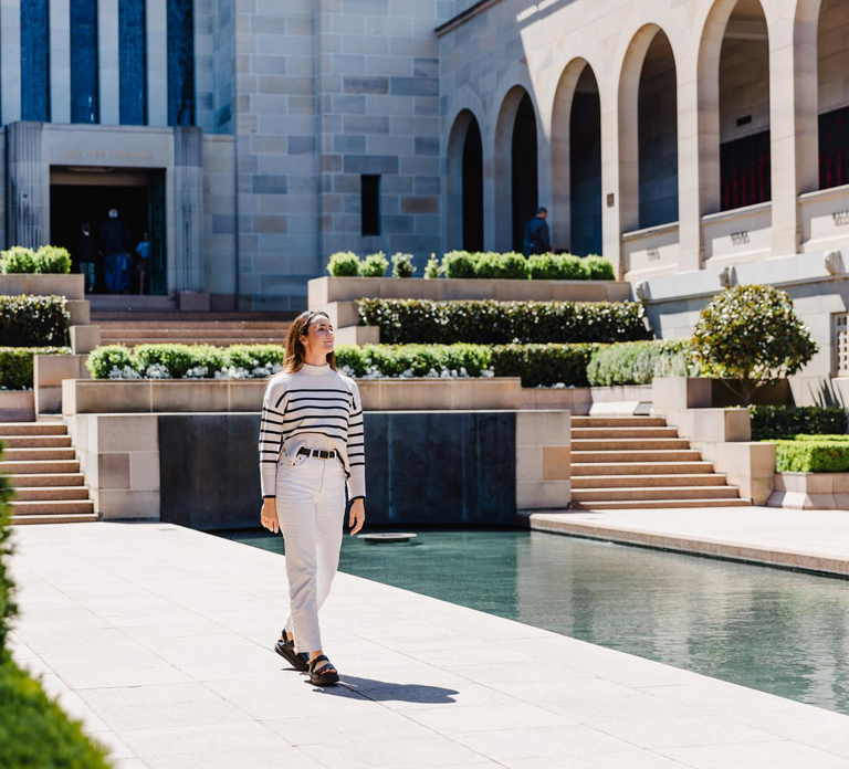 From Sydney: Full-Day Tour to Canberra