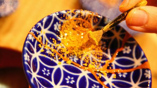 Authentic Kintsugi Workshop: Art of Golden Joinery in Tokyo Day Tours