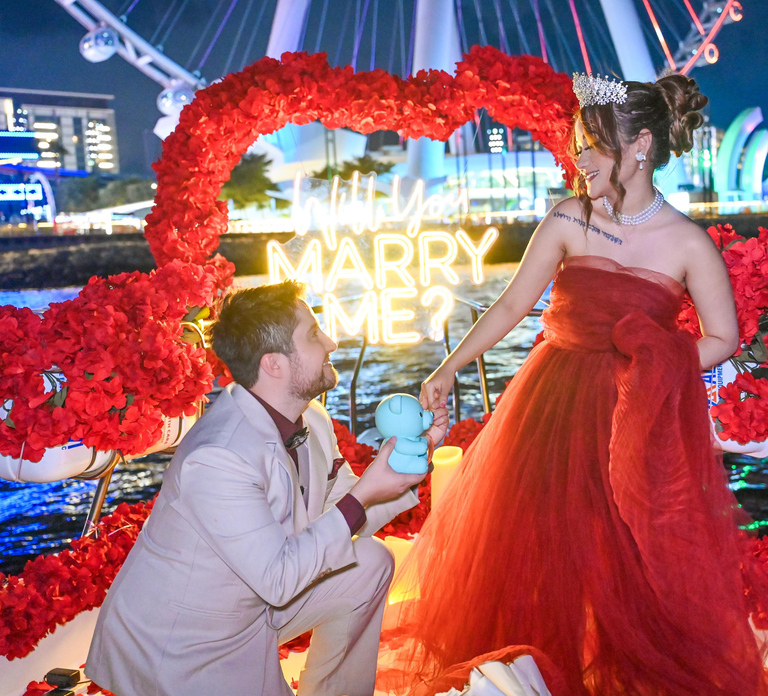 Luxury Proposal on a Yacht in Dubai