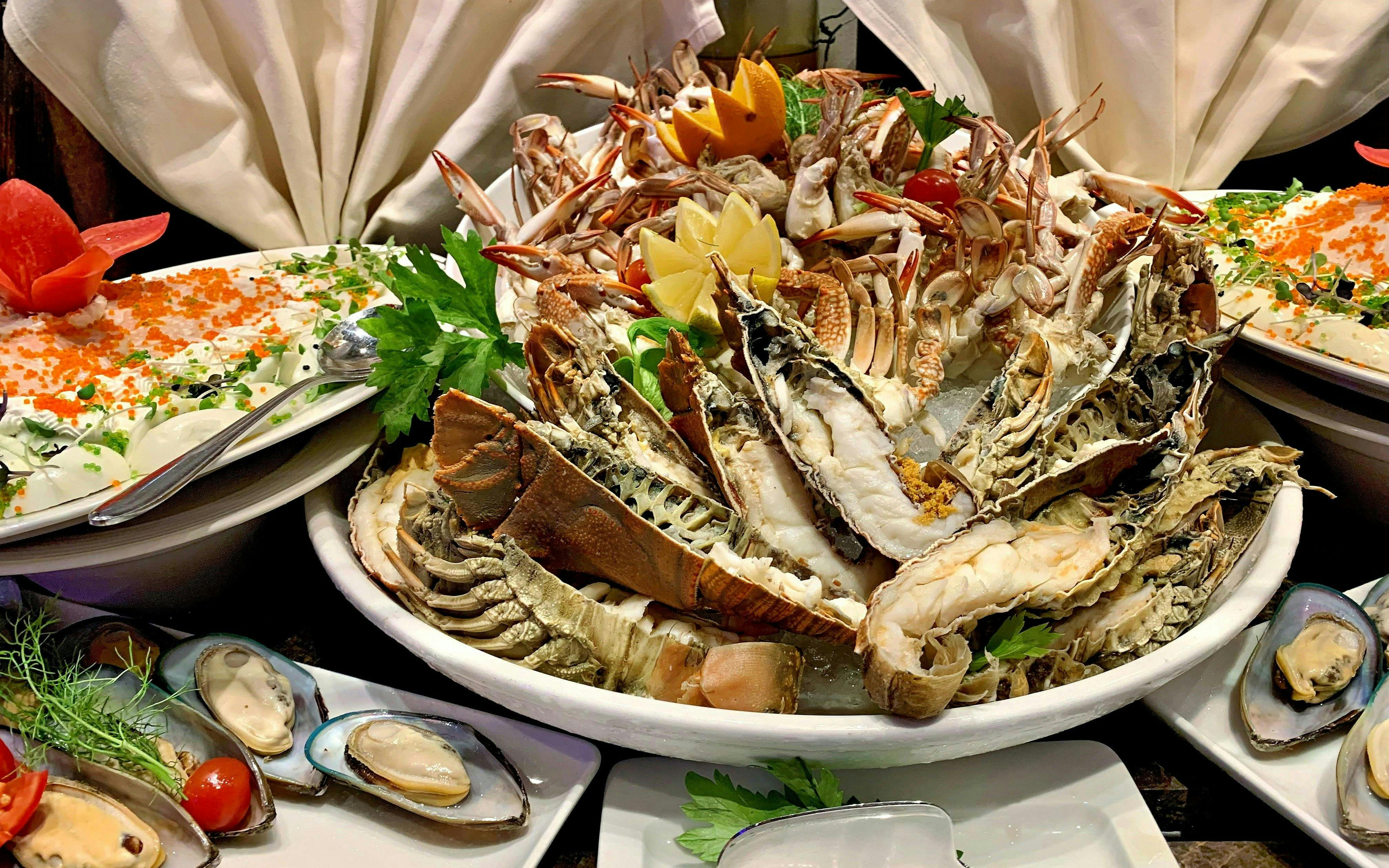 The Pods Dubai: 4-Course Pan-Asian Dining Experience