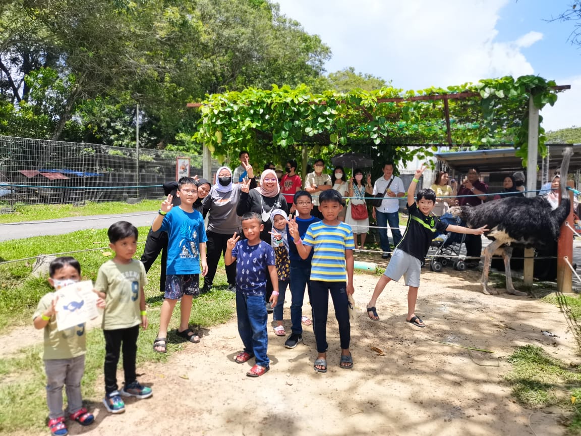 PD Ostrich Show Farm