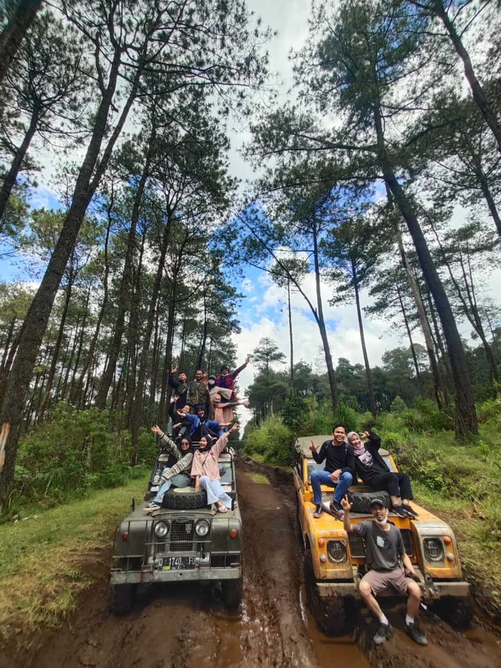 Fun Offroad Cikole Lembang Bandung – Land Rover Adventure