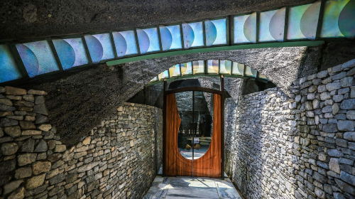 Private Charter Day Tour: Karuizawa Stone Church, Shiraito Waterfall & Kumoba Pond from Tokyo