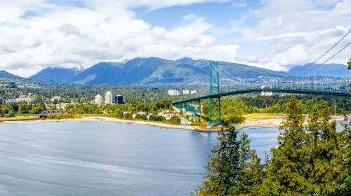 1-day tour in downtown Vancouver - Granville Island and Stanley Park – bilingual tour in Chinese and English